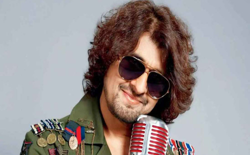 কাশ্মীর নিয়ে মন্তব্য, সোনু নিগমের নামে থানায় অভিযোগ