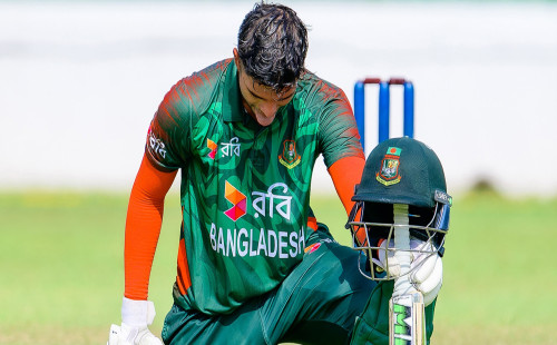 শ্রীলঙ্কাকে রেকর্ড রানের লক্ষ্য দিলো বাংলাদেশ