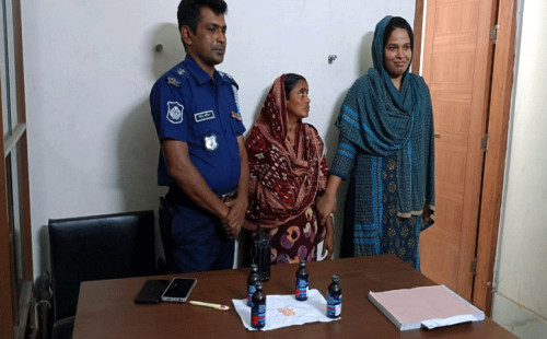 ফরিদপুরে ‘মাদক সম্রাজ্ঞী’ বিন্দু মাসি গ্রেপ্তার