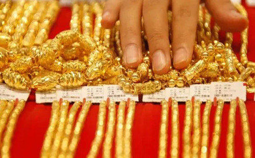 দুই দফা কমার পর ফের বাড়ল স্বর্ণের দাম