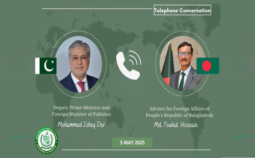 ভারতের সঙ্গে উত্তেজনার মধ্যে পররাষ্ট্র উপদেষ্টার সঙ্গে পাকিস্তানের পররাষ্ট্রমন্ত্রীর ফোনালাপ
