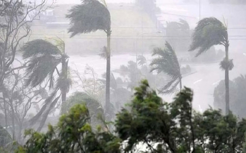 দুপুরের মধ্যে যেসব জেলায় ৬০ কিমি বেগে ঝড় বইতে পারে