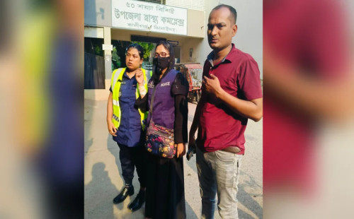 কিশোরীকে উদ্ধারে এসে আহত ৩ পুলিশ