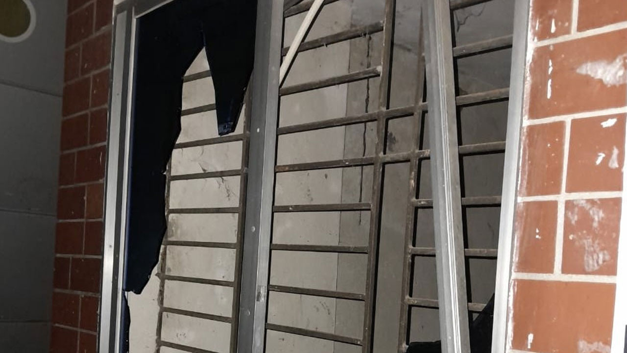 মোটরসাইকেল জব্দ করায় থানায় ছাত্রদলের হামলা, গ্রেপ্তার ৯