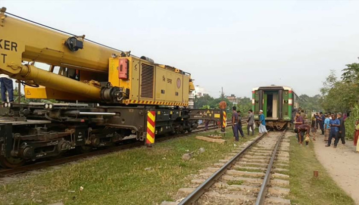 ব্রাহ্মণবাড়িয়ায় একই স্থানে ফের লাইনচ্যুত, বন্ধ ট্রেন চলাচল