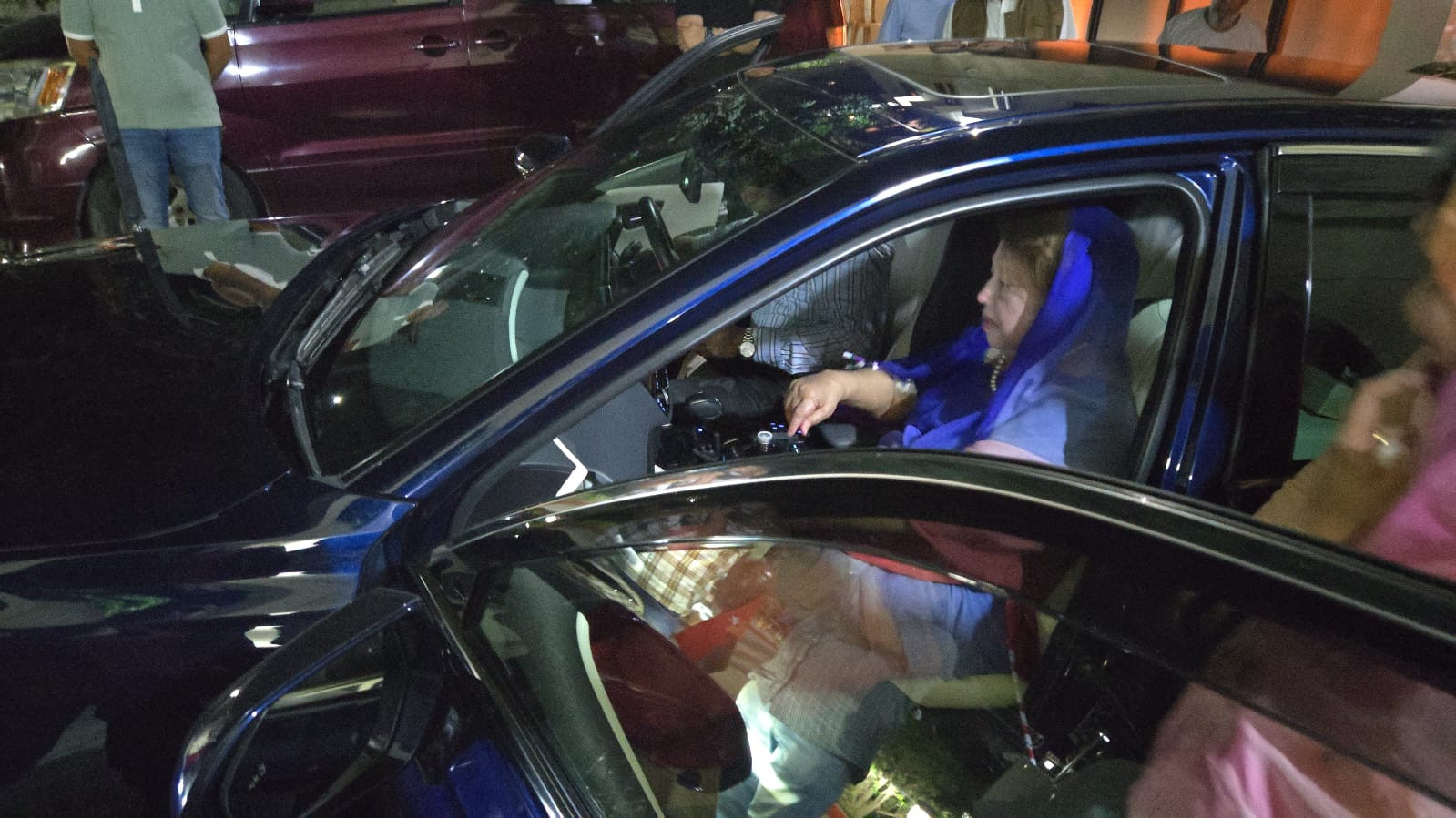 পারিবারিক অনুষ্ঠানে যোগ দিতে ভাইয়ের বাসায় খালেদা জিয়া