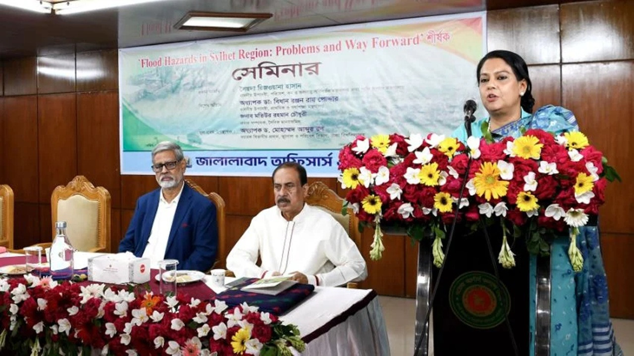 দেশের ৫২ মিলিয়ন মানুষ বন্যার ঝুঁকির মধ্যে থাকবে : পরিবেশ উপদেষ্টা