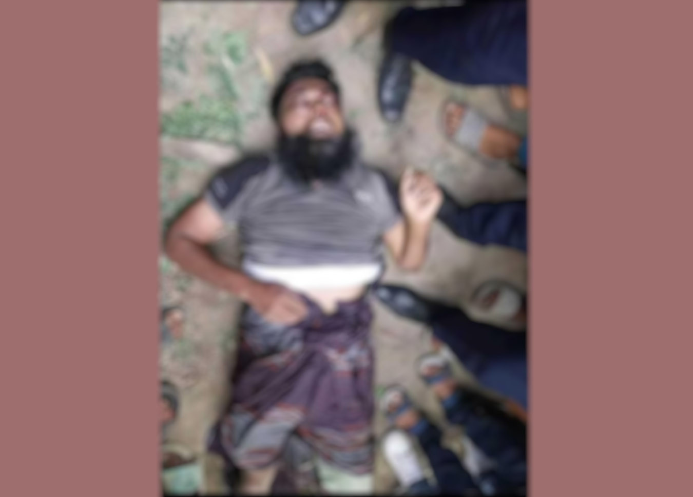 মাটি নিয়ে দ্বন্দ্ব: ১৩ মামলার আসামি যুবলীগ কর্মীকে পিটিয়ে হত্যা, আটক ২