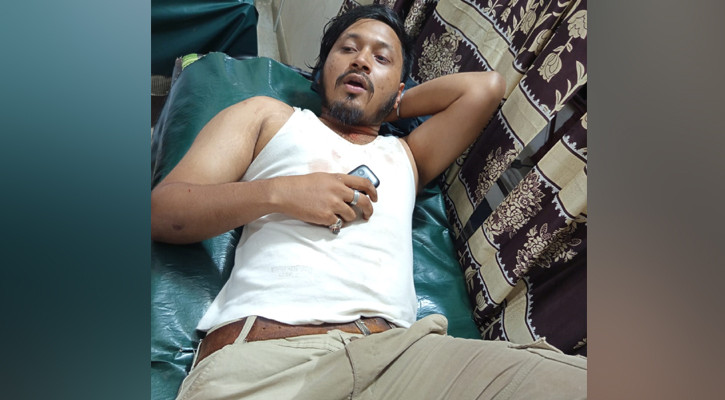 ফেসবুকে ‘আ.লীগ নিষিদ্ধ’ লেখাকে কেন্দ্র করে দুই পক্ষের সংঘর্ষ