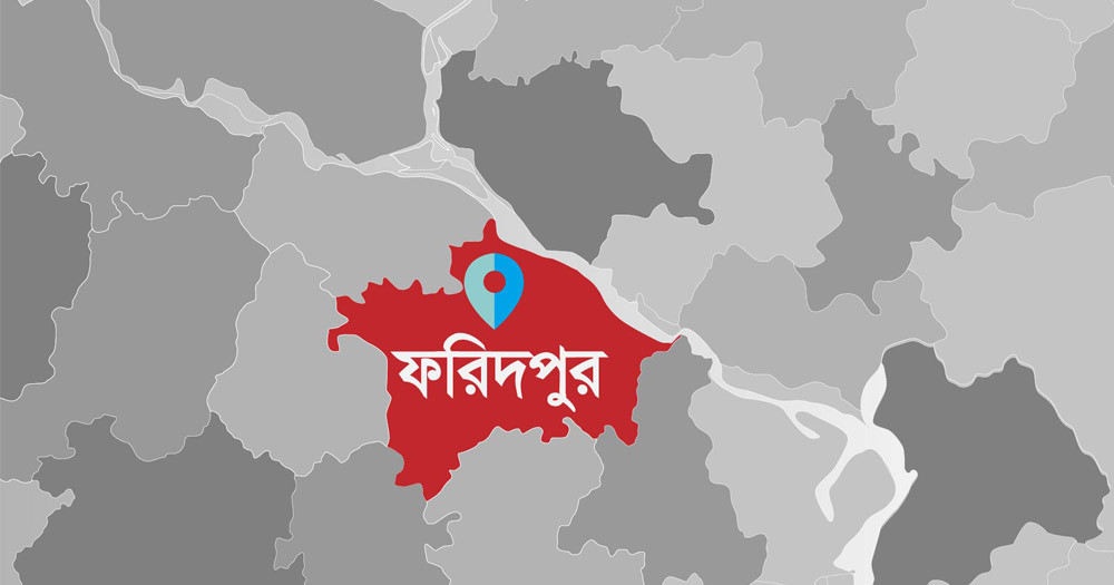 বোয়ালমারীতে গাছ থেকে পড়ে মিস্ত্রির মৃত্যু