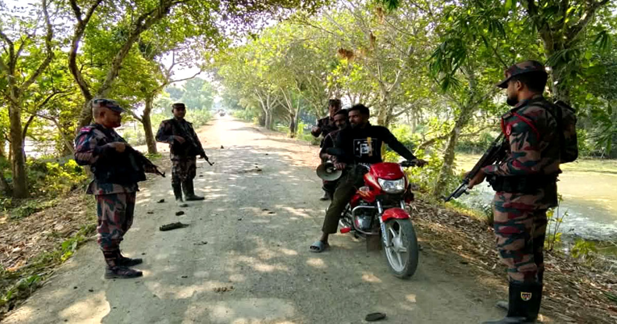 দৌলতপুর সীমান্তে চলাচলে বিজিবি’র নিষেধাজ্ঞা