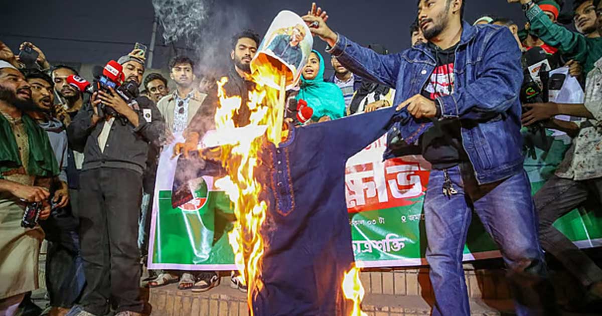 রাতের মধ্যে স্বরাষ্ট্র উপদেষ্টার পদত্যাগ চেয়ে ছাত্রশক্তির হুঁশিয়ারি