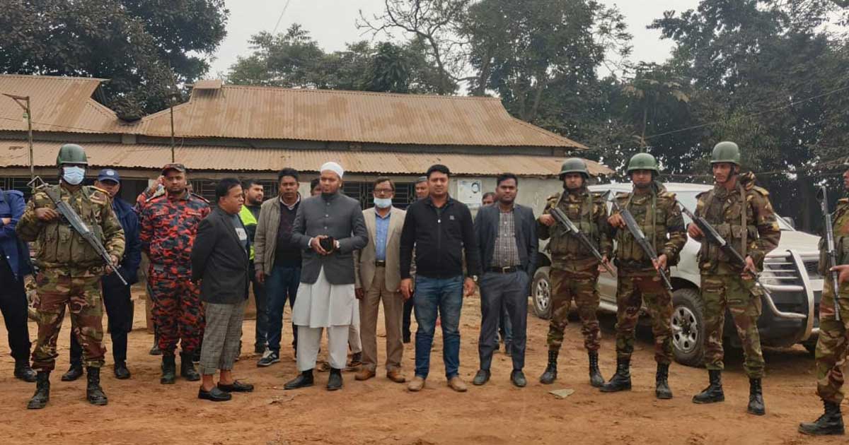 গফরগাঁওয়ে অভিযানে দুই ইটভাটার চিমনী ভেঙে ধ্বংস,জরিমানা আদায়