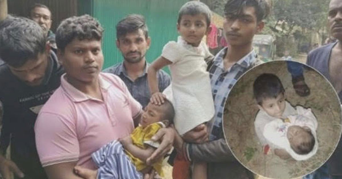 রাস্তার পাশে অসুস্থ দুই শিশুকে ফেলে গেল মা–বাবা