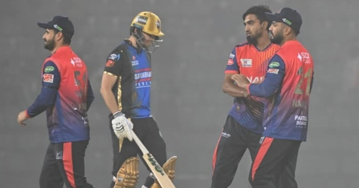 শেষ মুহূর্তের নাটকীয়তায় টাই, সুপার ওভারে রাজশাহীর জয়