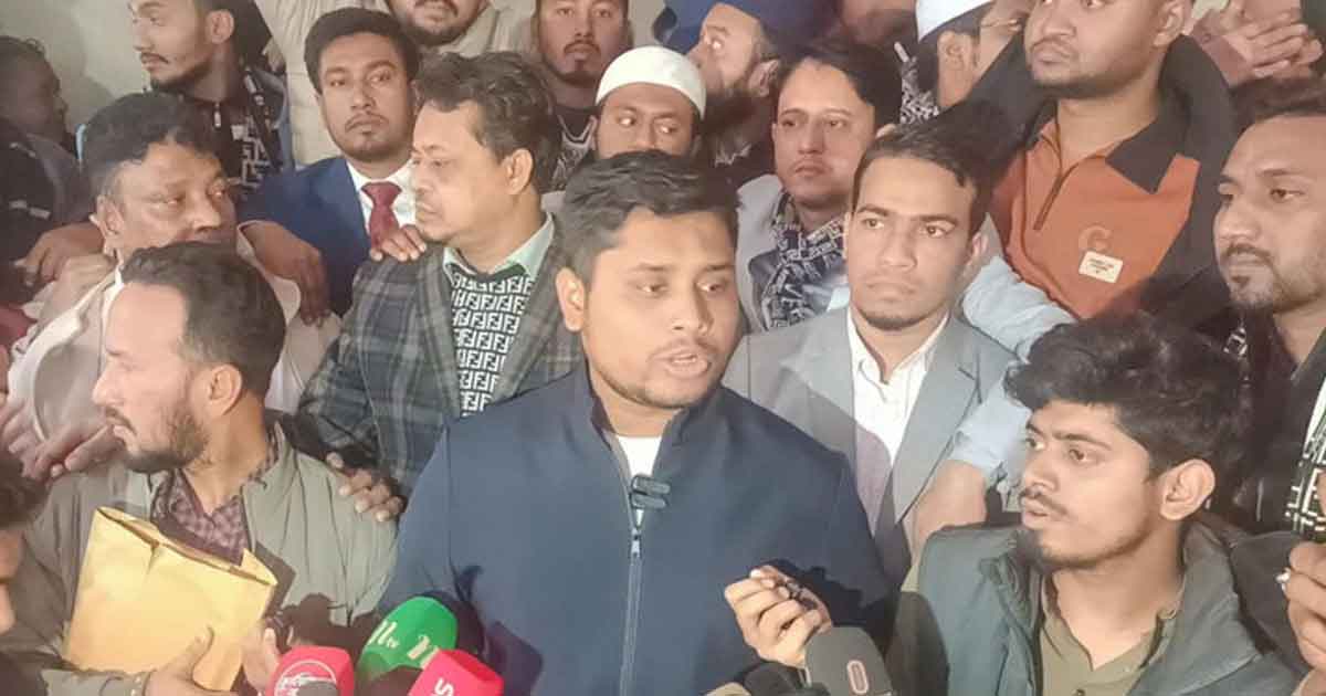 প্রশাসন বিএনপির দিকে ঝুঁকে পড়েছে: হাসনাত আবদুল্লাহ