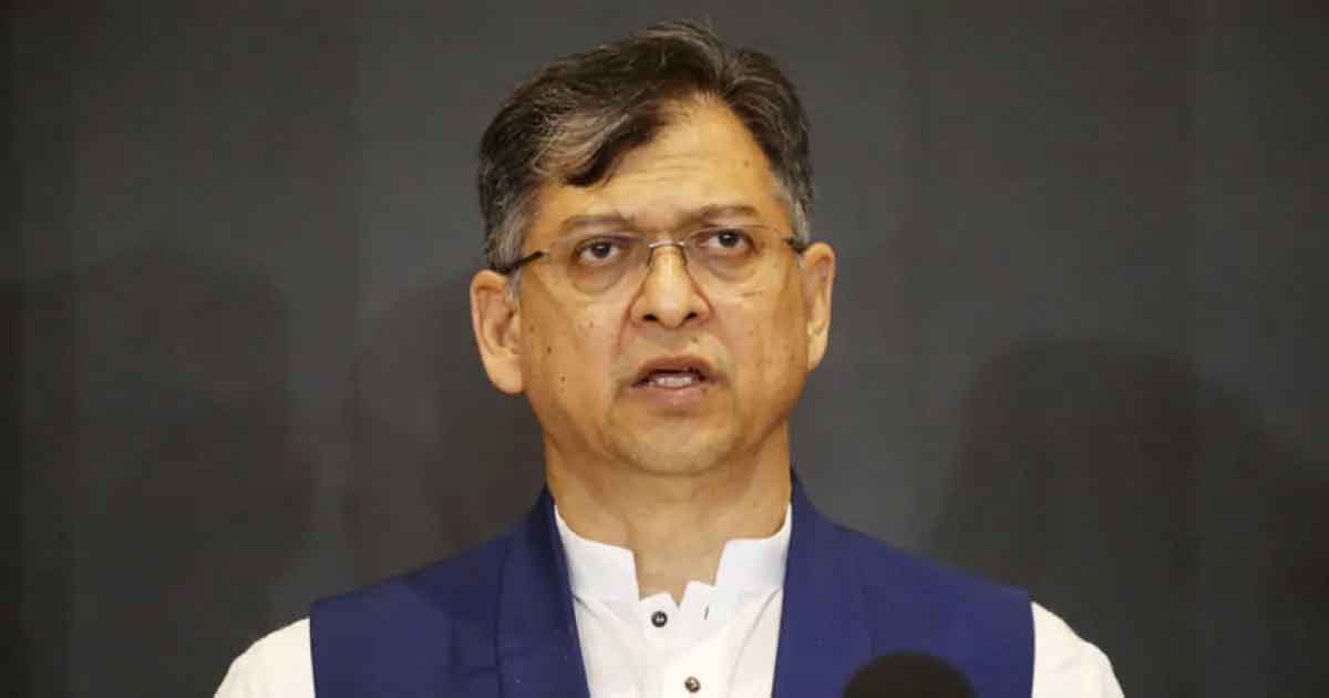 স্কুল মানে শুধু বড় -বড় বিল্ডিং নয়, ভালো মানের শিক্ষক: সালাহউদ্দিন আহমদ