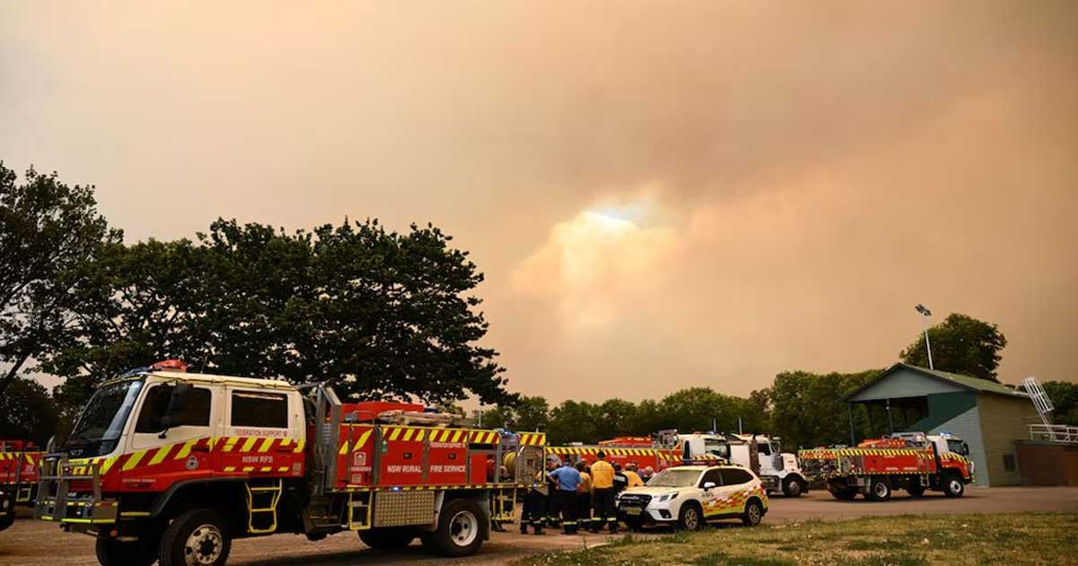 দাবানলে পুড়ছে অস্ট্রেলিয়া, বিদ্যুৎবিচ্ছিন্ন ৩৮ হাজার ঘরবাড়ি
