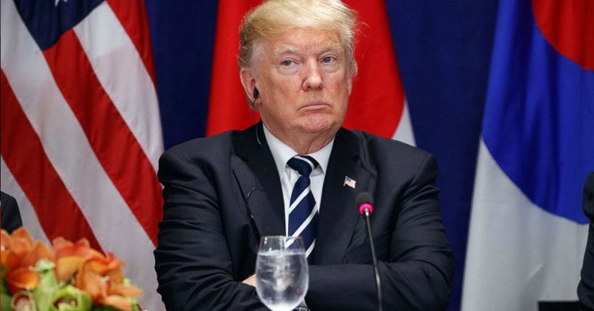 ইরানে ‘কঠোর’ পদক্ষেপের হুঁশিয়ারি ট্রাম্পের, সামরিক বিকল্প বিবেচনায়