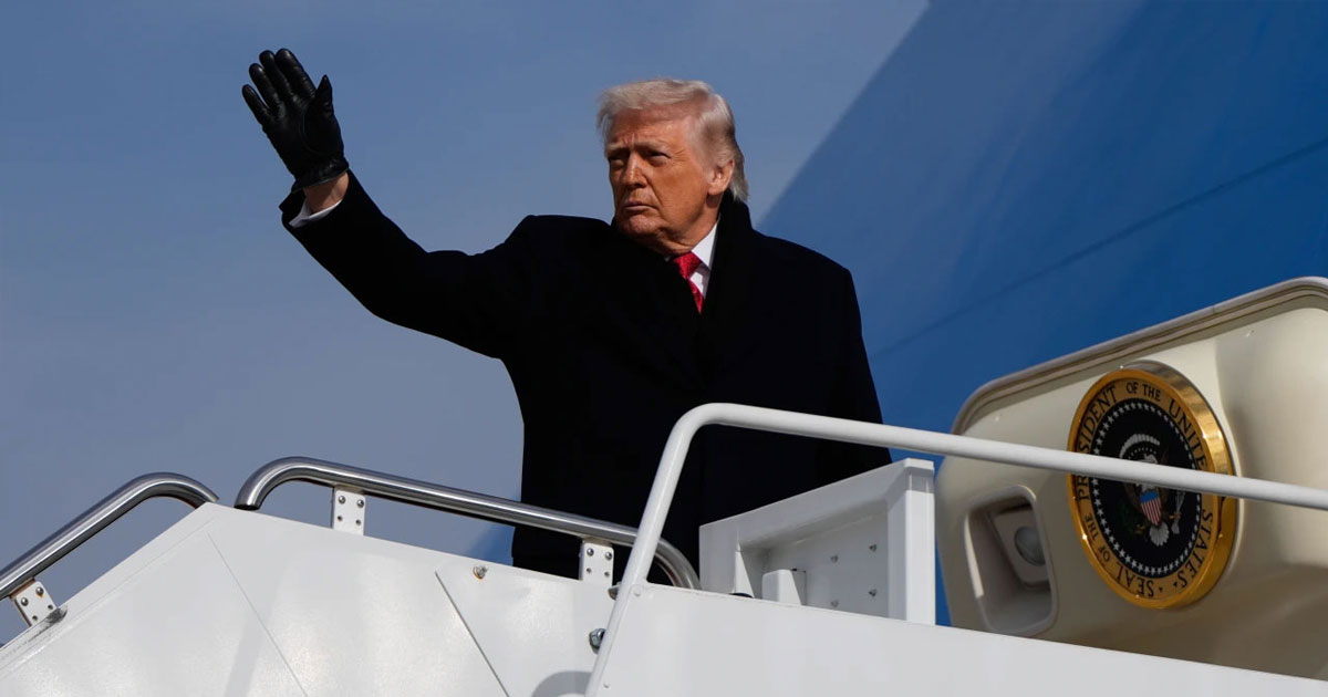 ৮০০ জনের মৃত্যুদণ্ড স্থগিত করায় ইরান সরকারকে ট্রাম্পের ধন্যবাদ