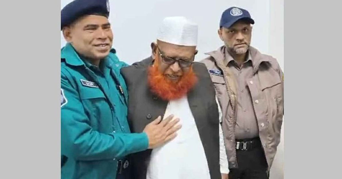 ফাঁসির আসামি আবুল কালাম আজাদ আত্মসমর্পণ করলেন ট্রাইব্যুনালে