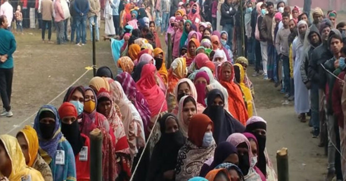 দেশে মোট ভোটার  ১২ কোটি ৭৭ লাখ ১১ হাজার ৮৯৫ জন