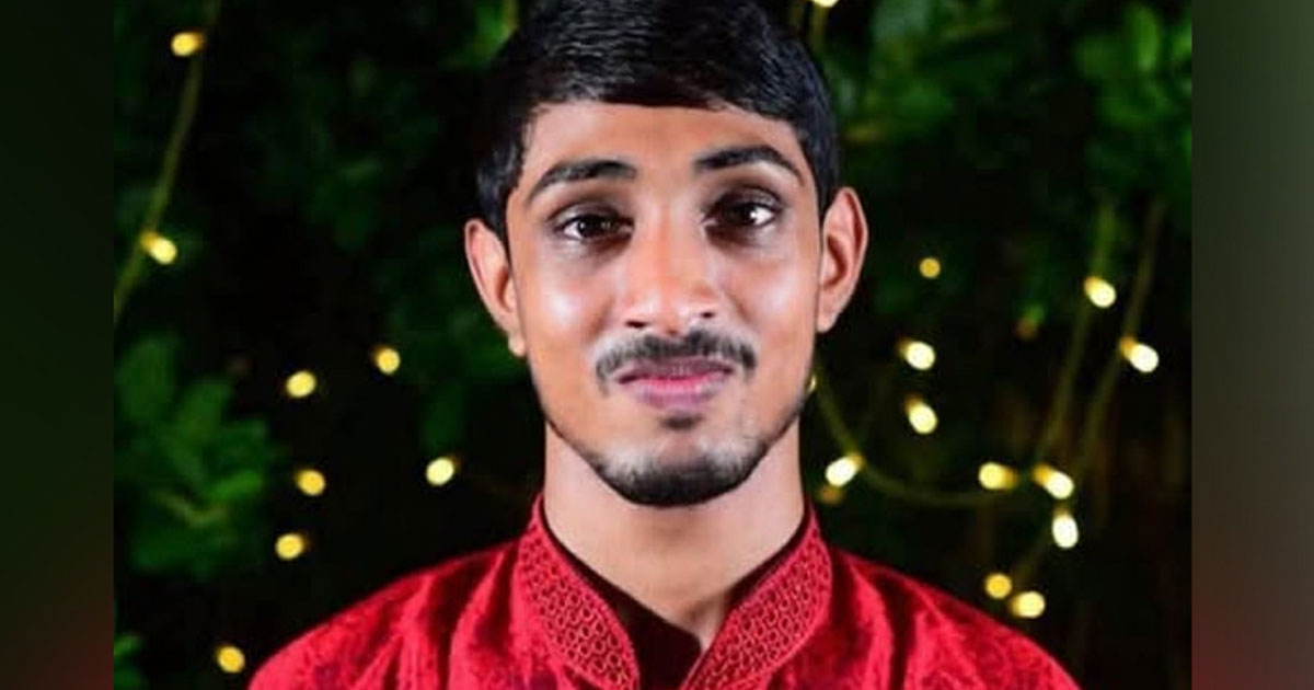 মাইক্রোবাসের চাপায় প্রাণ গেল বীর মুক্তিযোদ্ধার ছেলের