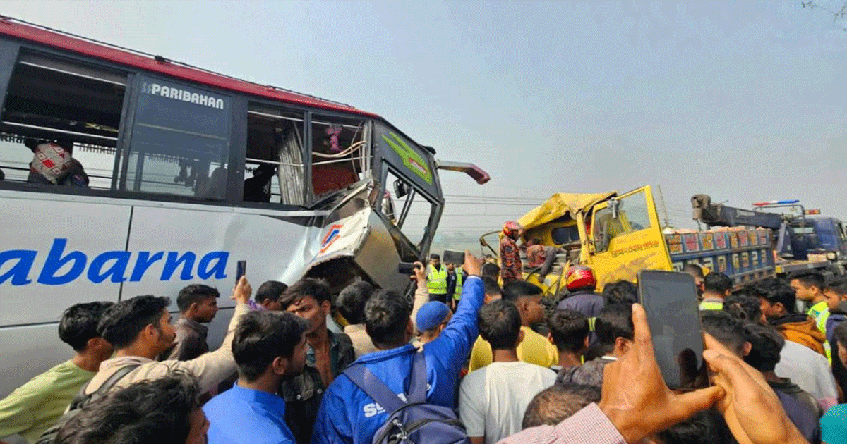 ফরিদপুরে ভাঙ্গায় বাস-ট্রাক সংঘর্ষে নিহত ২, আহত ৭