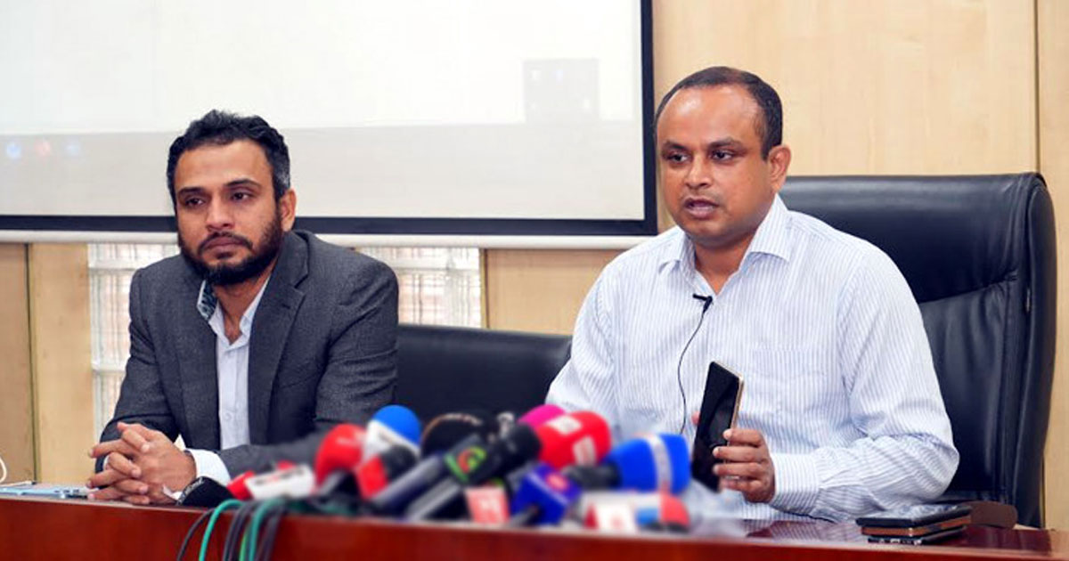 চোরাই মোবাইলের আইএমইআই বদল, একাধিক চক্রের সন্ধান: ডিবি
