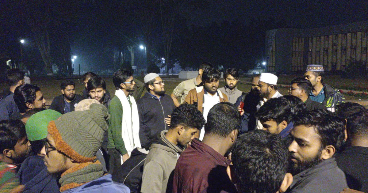 জামায়াত নেতা হত্যার প্রতিবাদে রাবি শিবিরের বিক্ষোভ মিছিল