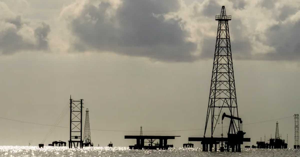 ইরানের বদলে ভেনেজুয়েলার তেল কিনবে ভারত: ট্রাম্প