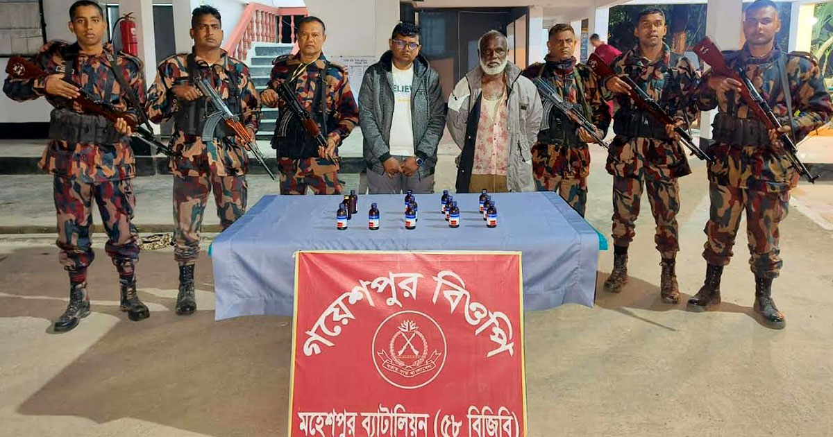 জীবননগর সীমান্তে ভারতীয় মাদক ও ওষুধ উদ্ধার, আটক-২