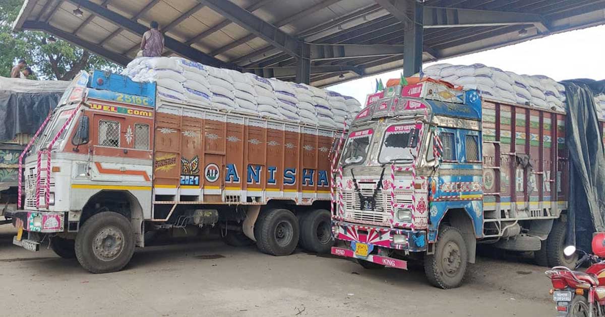 বেনাপোল বন্দর দিয়ে ১৩৫০ মেট্রিক টন চাল আমদানি
