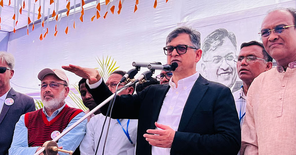 জামায়াত একজন মুক্তিযোদ্ধাকে ভাড়া করে সাইনবোর্ড দেখাচ্ছে: সালাহউদ্দিন আহমদ