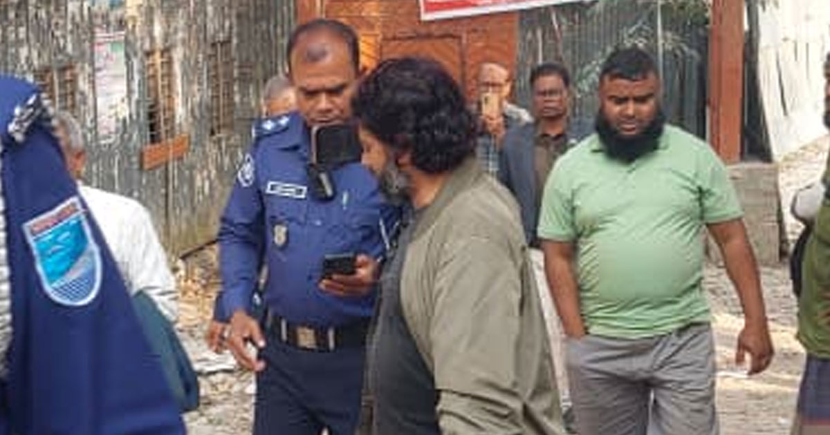 ভাঙ্গায় অবরুদ্ধ প্রধান শিক্ষককে পুলিশের হস্তক্ষেপে উদ্ধার