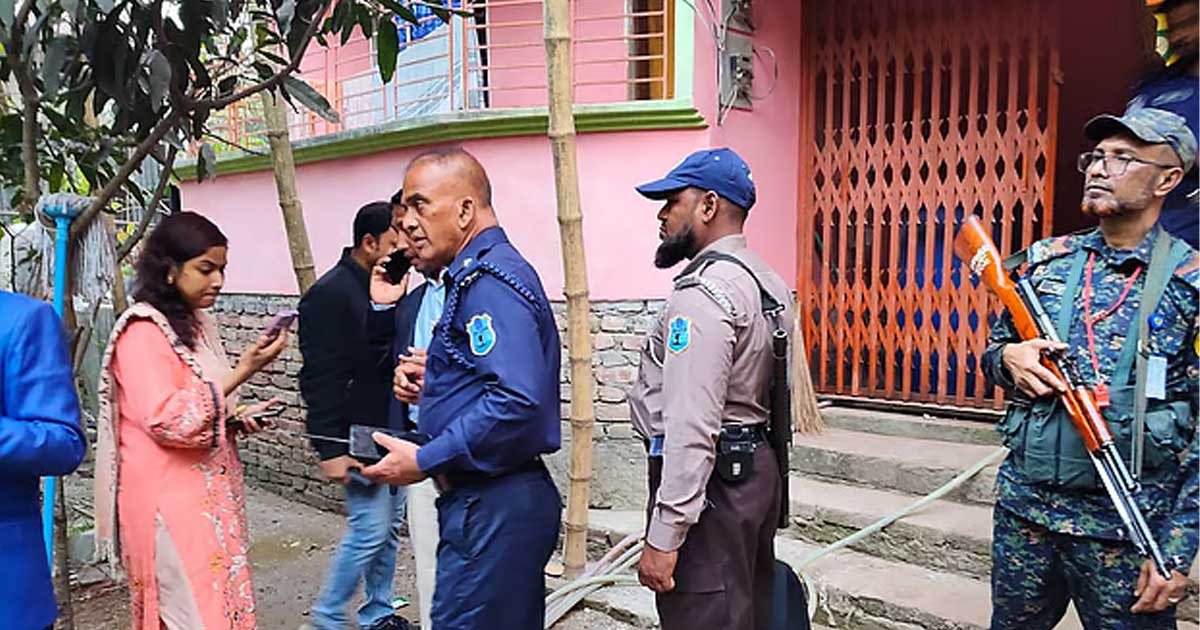 জামায়াতের নির্বাচনী কার্যালয় থেকে ৭ লাখ ২০ হাজার টাকাসহ পোলিং অফিসার আটক