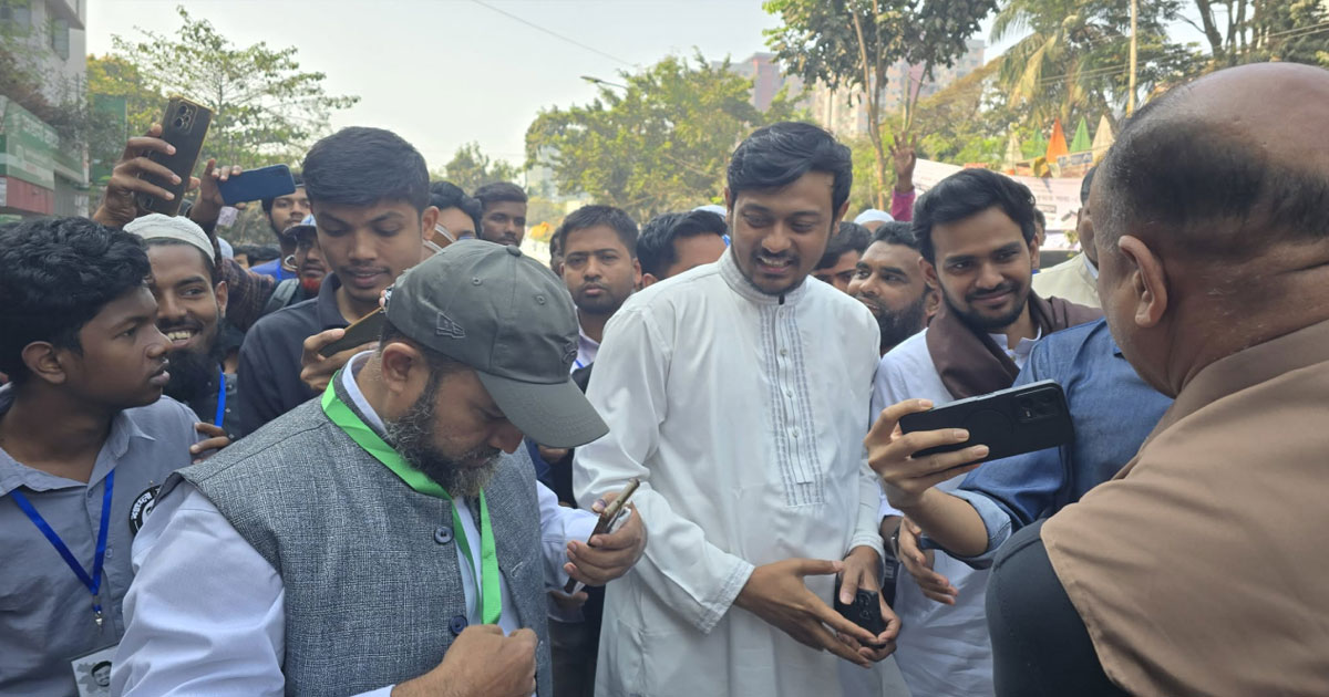 জেন-জিরা ভোটে উৎসবমুখর, কেউ গ্যাঞ্জাম চাইলে পরিস্থিতি কন্ট্রোলে থাকবে না:  পাটওয়ারী