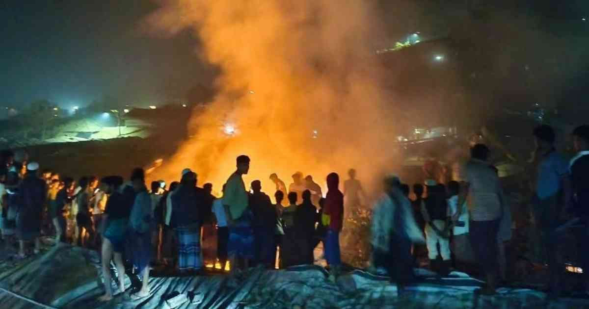 মধ্যরাতে উখিয়ার রোহিঙ্গা ক্যাম্পে আগুন