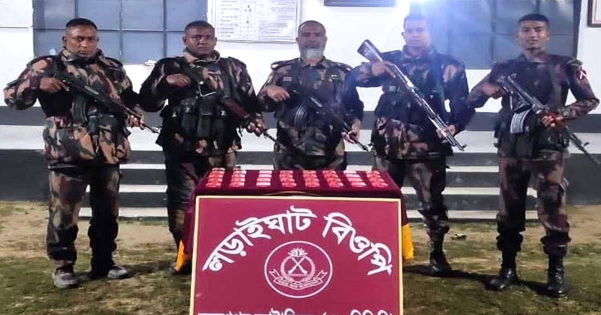 মহেশপুর সীমান্তে মাদক ও নিষিদ্ধ ট্যাবলেট উদ্ধার