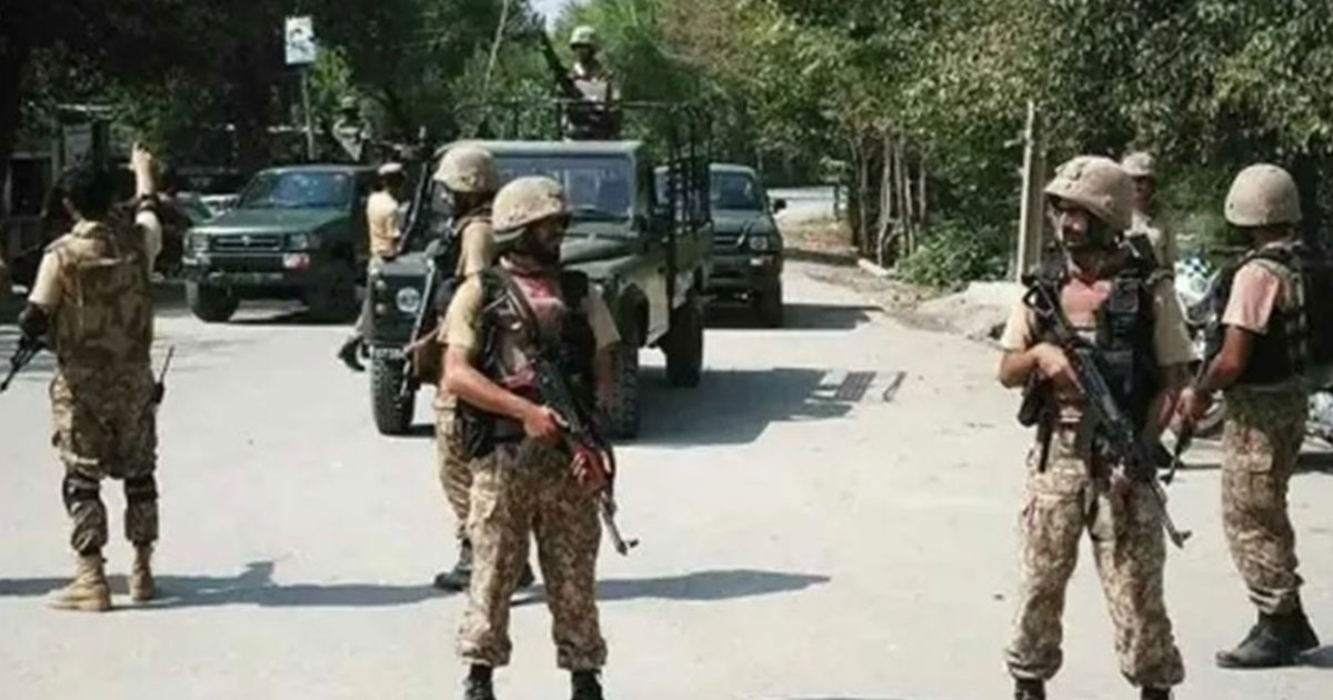 পাকিস্তানে জঙ্গি হামলায় নিরাপত্তা বাহিনীর ১১ সদস্য ও শিশু নিহত