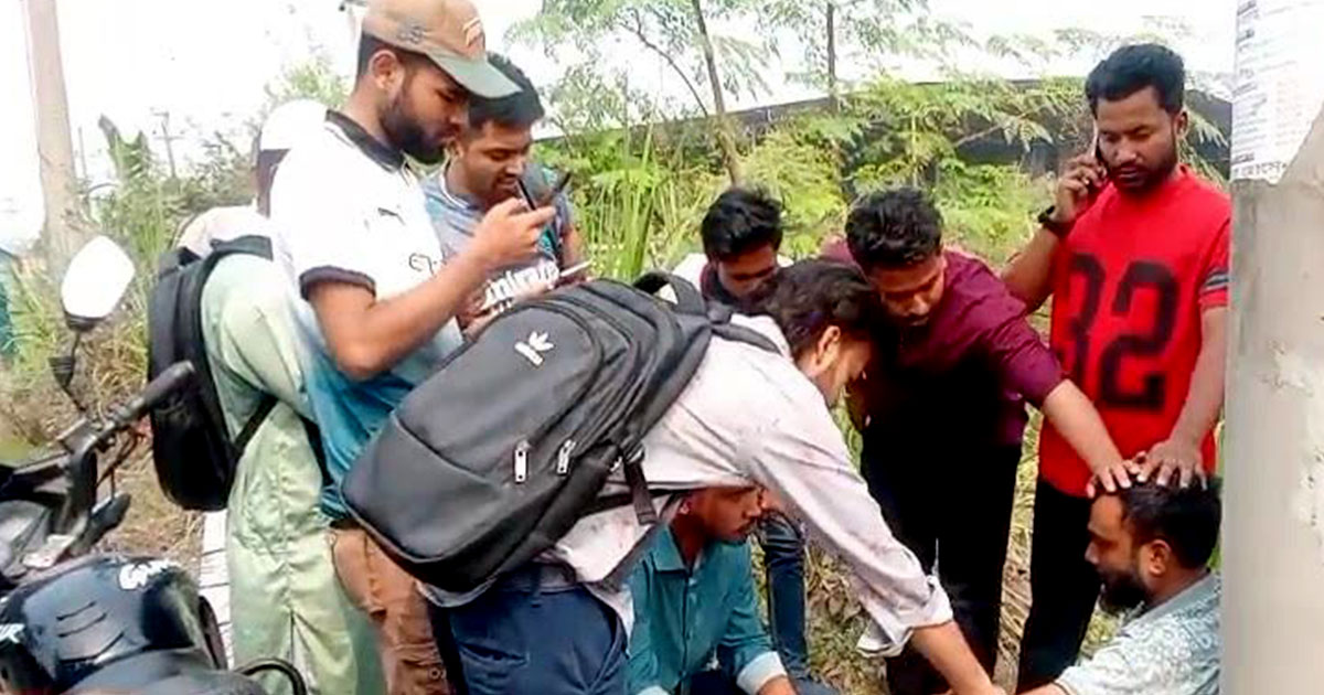 নারায়ণগঞ্জে ফাঁকা গুলি করে টাকা ছিনতাই