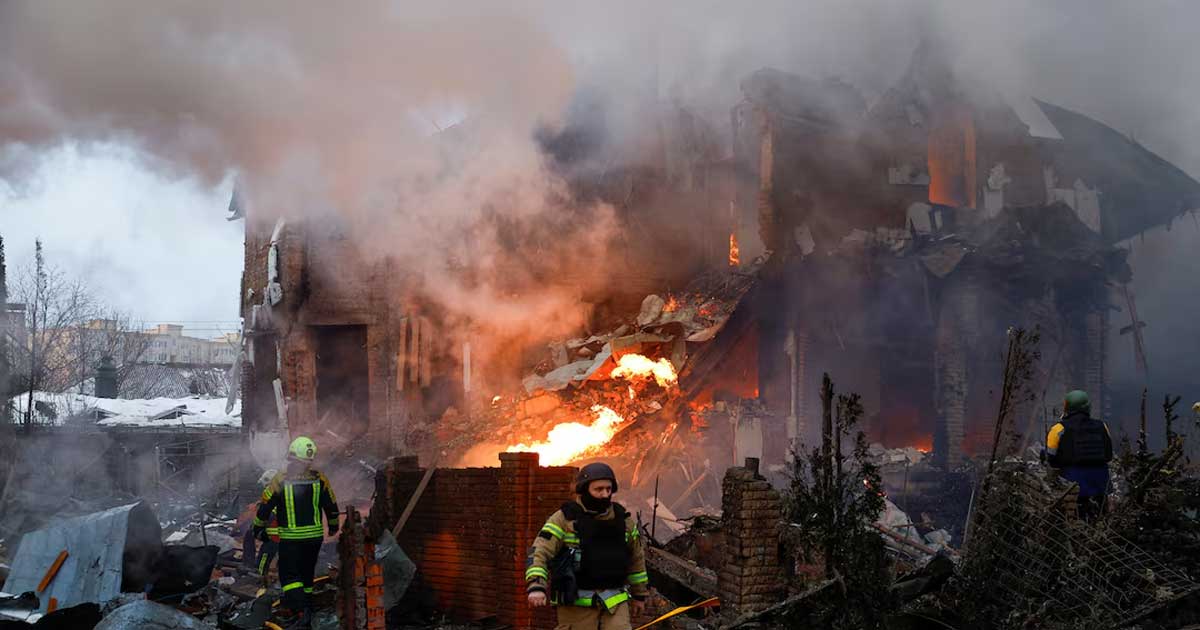 রাশিয়ার হামলায় ইউক্রেনের বিদ্যুৎকেন্দ্র ক্ষতিগ্রস্ত, নিহত ১