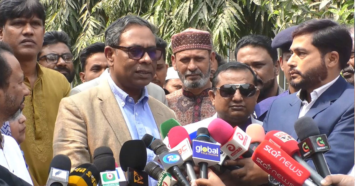 দেশে এক লাখ স্বাস্থ্যকর্মী নিয়োগ করব : স্বাস্থ্য প্রতিমন্ত্রী