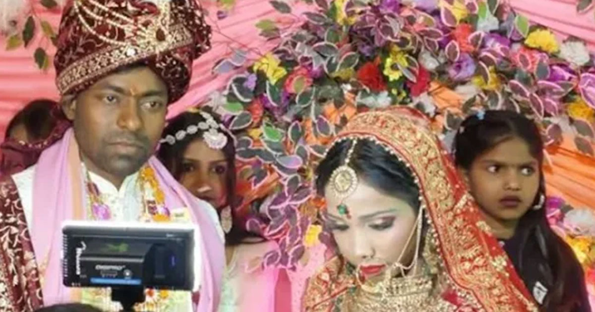 প্রেমিককে ছেড়ে অন্যত্র বিয়ে, মালাবদলের মঞ্চেই কনেকে গুলি