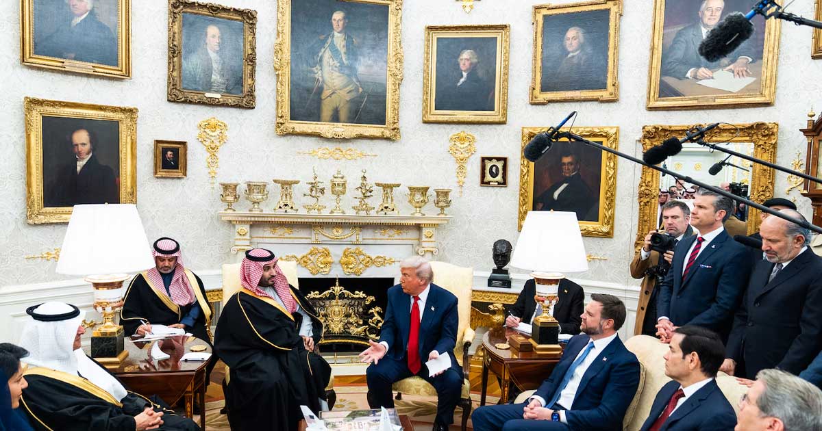 সৌদি-ইসরায়েলের চাপে ইরানে হামলার সিদ্ধান্ত ট্রাম্পের !