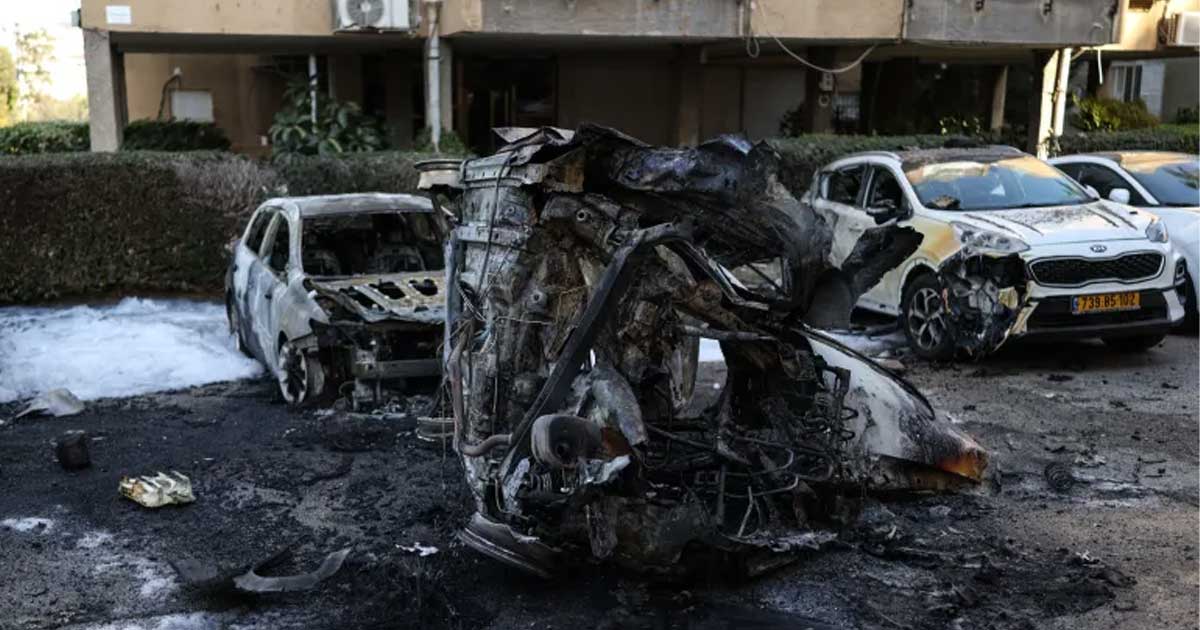 ইসরায়েল-ইরান যুদ্ধ পঞ্চম দিনে, উপসাগরীয় অঞ্চলে ছড়িয়ে পড়ল সংঘাত