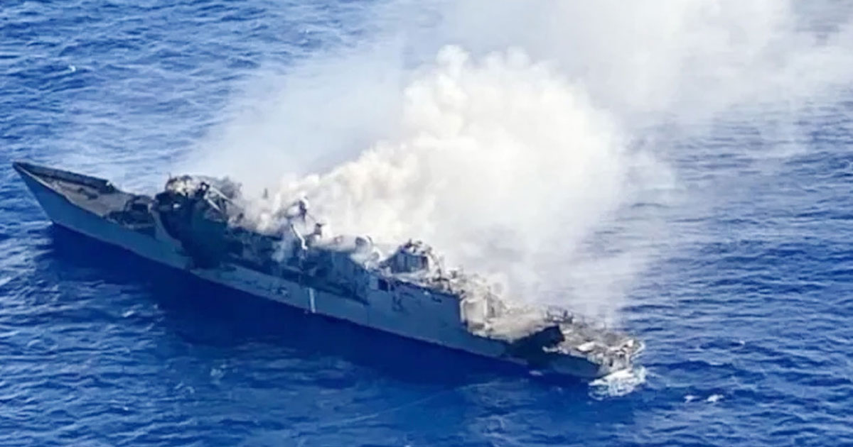 ইরানের সাবমেরিনসহ ১৭টি যুদ্ধজাহাজ ধ্বংস করেছে যুক্তরাষ্ট্র