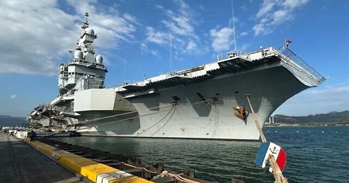 ভূমধ্যসাগরে পরমাণু রণতরী ‘চার্লস দ্য গল’ পাঠাচ্ছে ফ্রান্স