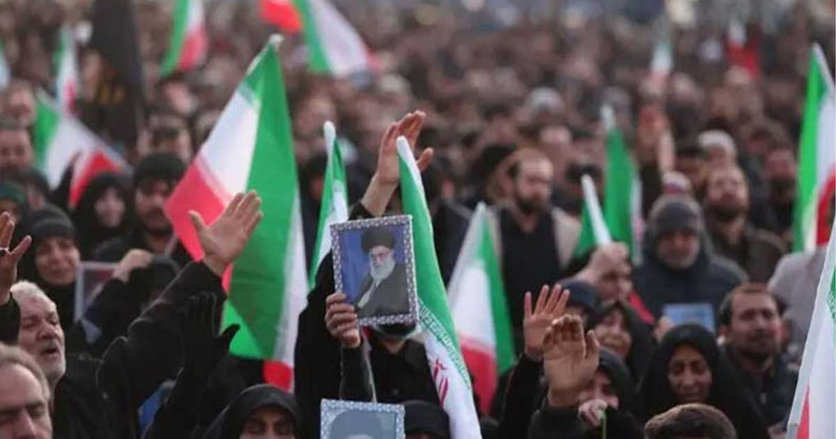 খামেনির রাষ্ট্রীয় জানাজা স্থগিত