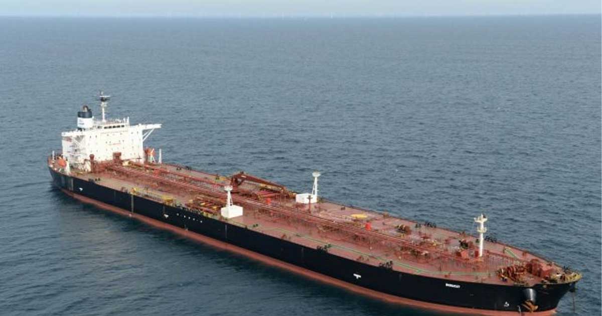 ইরাকে তেলবাহী ট্যাঙ্কারে বিস্ফোরণ, ক্ষেপণাস্ত্র হামলা ব্যর্থ